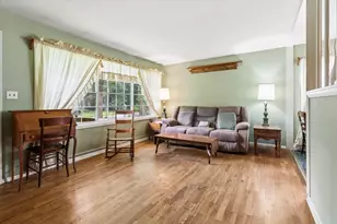 441 E Parsons Ave, Watervliet, MI 49098 - Photo 4