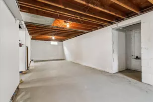 441 E Parsons Ave, Watervliet, MI 49098 - Photo 12