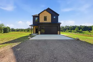 11427 Heintzelman Rd NE, Rockford, MI 49341 - Photo 2