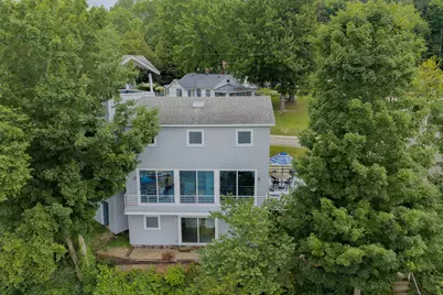 15657 Lakeview Drive, Buchanan, MI 49107 - Photo 6