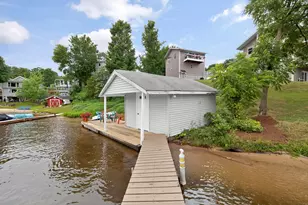 15657 Lakeview Dr, Buchanan, MI 49107 - Photo 30