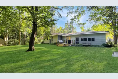 226 Seneca Place, Cadillac, MI 49601 - Photo 4