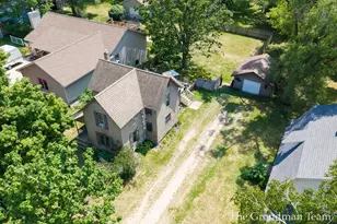 541 W Elm St, Wayland, MI 49348 - Photo 2