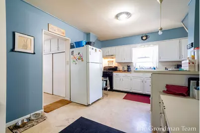 541 W Elm Street, Wayland, MI 49348 - Photo 12