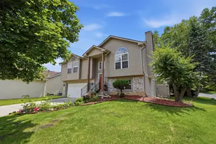 38559 Nellie Ln, Westland, MI 48186 - Photo 2