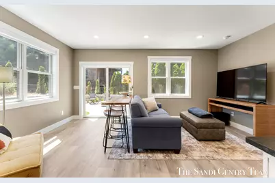 215 S 1st Street, Grand Haven, MI 49417 - Photo 14