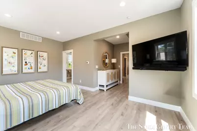 215 S 1st Street, Grand Haven, MI 49417 - Photo 38