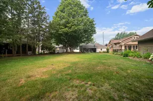 312 Sigsbee Ave NE, Rockford, MI 49341 - Photo 10