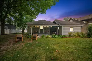 312 Sigsbee Ave NE, Rockford, MI 49341 - Photo 8