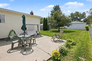 668 S Hawthorne St, Westland, MI 48186 - Photo 22