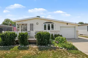 668 S Hawthorne St, Westland, MI 48186 - Photo 26