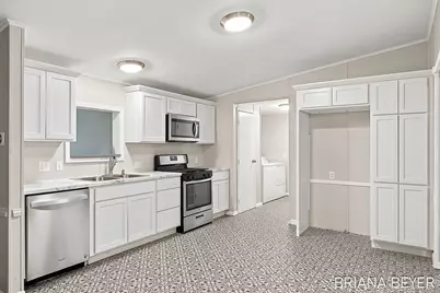 70354 16th Avenue, South Haven, MI 49090 - Photo 20
