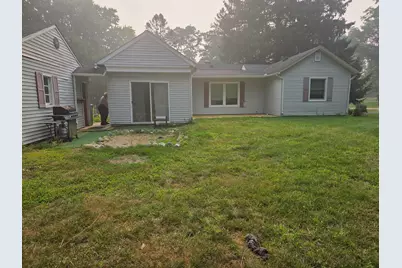 132 S Minges Road S, Battle Creek, MI 49015 - Photo 2