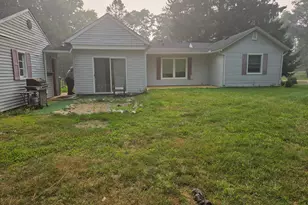132 S Minges Road S, Battle Creek, MI 49015 - Photo 2