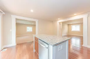 1 Maple Vlg Ct, Ann Arbor, MI 48103 - Photo 10