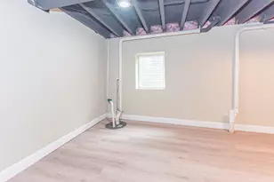 1 Maple Vlg Ct, Ann Arbor, MI 48103 - Photo 32