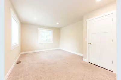 1 Maple Village Court, Ann Arbor, MI 48103 - Photo 16