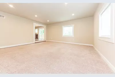 1 Maple Village Court, Ann Arbor, MI 48103 - Photo 12