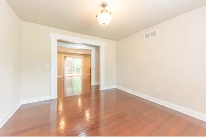 2 Maple Village Court, Ann Arbor, MI 48103 - Photo 14