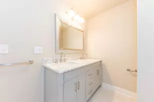 2 Maple Vlg Ct, Ann Arbor, MI 48103 - Photo 26