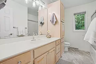 760 Brookridge Dr, Norton Shores, MI 49441 - Photo 18