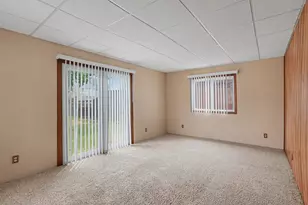 275 Taft St, Zeeland, MI 49464 - Photo 8