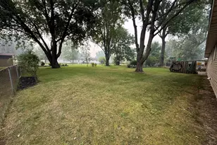 3616 S Sheridan Dr, Muskegon, MI 49444 - Photo 8
