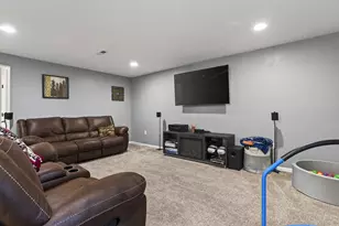 9291 Bigleaf Dr, West Olive, MI 49460 - Photo 36