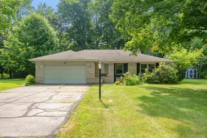 133 Waupaka Drive, Battle Creek, MI 49037 - Photo 1
