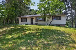 2367 Loomis Rd, Jackson, MI 49201 - Photo 1
