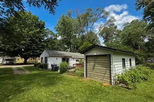 52411 Lakeview Dr, Dowagiac, MI 49047 - Photo 22