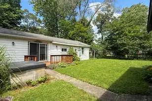 52411 Lakeview Dr, Dowagiac, MI 49047 - Photo 20