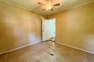 52411 Lakeview Dr, Dowagiac, MI 49047 - Photo 10