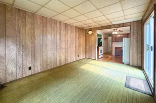 52411 Lakeview Dr, Dowagiac, MI 49047 - Photo 12