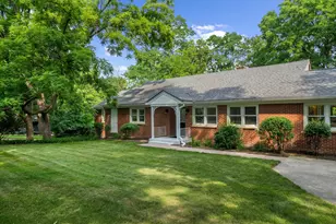 2855 Overridge Dr, Ann Arbor, MI 48104 - Photo 2