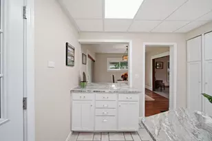 841 Bennett St, Jackson, MI 49202 - Photo 20