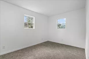 1091 Hickory St, Lansing, MI 48906 - Photo 14