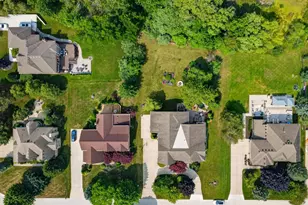 833 Lakewood Dr, Rochester Hills, MI 48309 - Photo 90