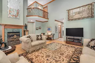 833 Lakewood Dr, Rochester Hills, MI 48309 - Photo 28