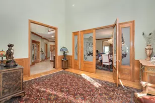 833 Lakewood Dr, Rochester Hills, MI 48309 - Photo 12