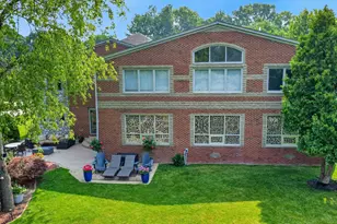 833 Lakewood Dr, Rochester Hills, MI 48309 - Photo 96
