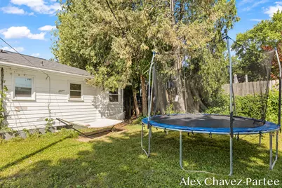 2207 Tremont Boulevard NW, Grand Rapids, MI 49504 - Photo 8