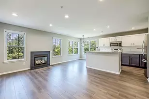 2865 Barclay Wy, Ann Arbor, MI 48105 - Photo 10