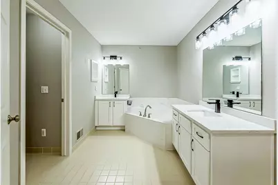 2865 Barclay Way, Ann Arbor, MI 48105 - Photo 32
