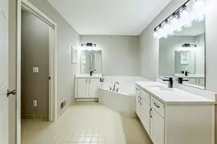2865 Barclay Wy, Ann Arbor, MI 48105 - Photo 32