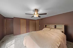 25872 Hunt Club Blvd, Farmington, MI 48335 - Photo 22