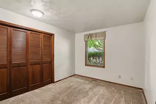 930 Piccadilly Rd, Kalamazoo, MI 49006 - Photo 14