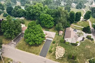 930 Piccadilly Rd, Kalamazoo, MI 49006 - Photo 22