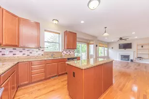 51344 E Bourne Terrace, Novi, MI 48374 - Photo 6