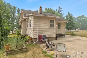 910 W Lincoln Ave, Ionia, MI 48846 - Photo 28